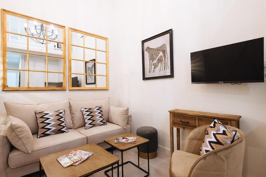 Selecta Elegante Y Centrico Apartamento Seville Luaran gambar