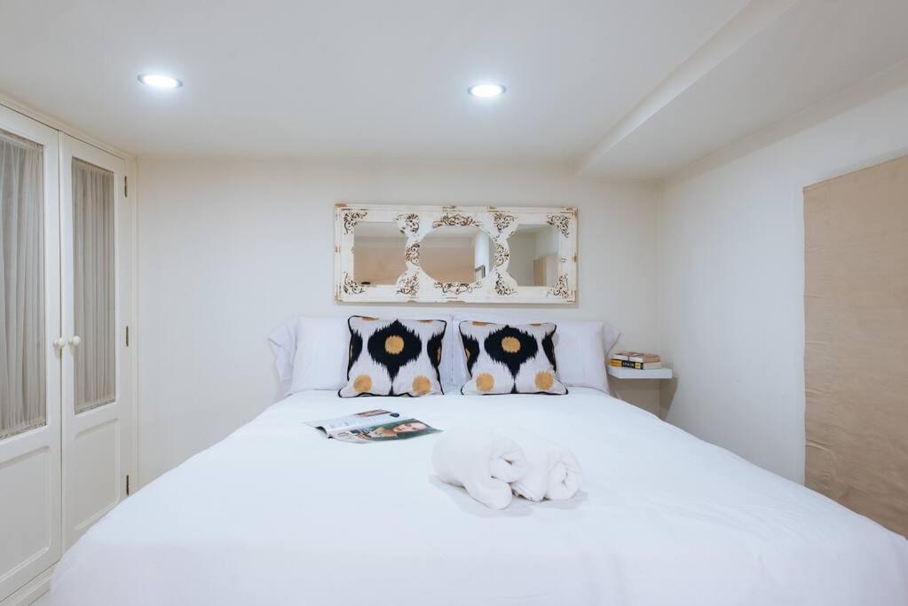 Selecta Elegante Y Centrico Apartamento Seville Luaran gambar