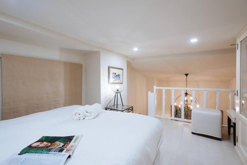 Selecta Elegante Y Centrico Apartamento Seville Luaran gambar